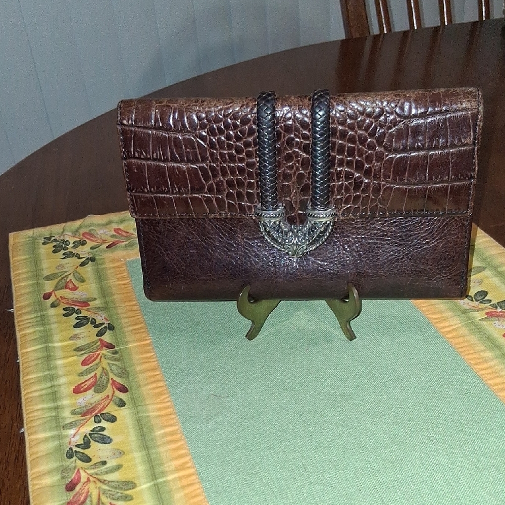 Brighton Leather Elegant Brown Crocodile-Embossed Wallet